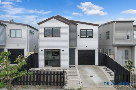 Photo of property in 69 Whare Kauri Road, Papakura, 2110