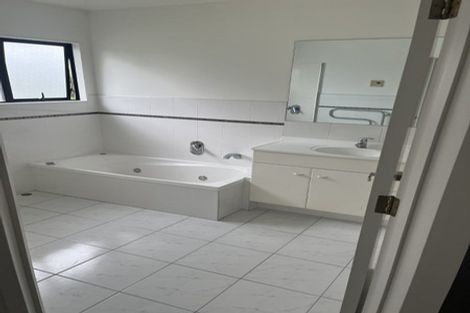 Photo of property in 106 West Hoe Heights, Orewa, 0931