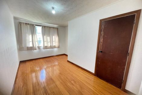 Photo of property in 87 Hillsborough Road, Hillsborough, Auckland, 1042