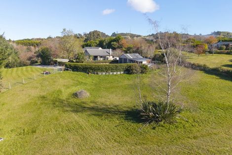 Photo of property in 214 Mapara Road, Acacia Bay, Taupo, 3385