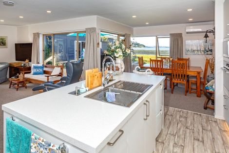 Photo of property in 55 Manaia Road, Tairua, 3508