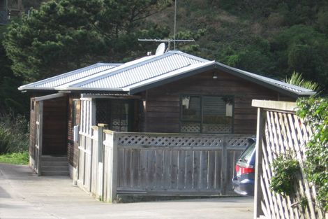 Photo of property in 84 Happy Valley Road, Owhiro Bay, Wellington, 6023