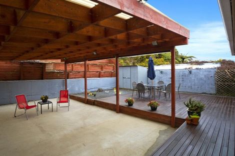 Photo of property in 194 Major Drive, Kelson, Lower Hutt, 5010