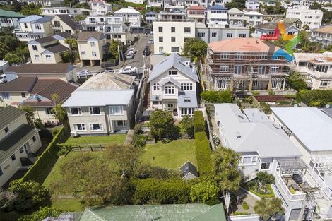 Photo of property in 1 Duke Street, Mount Victoria, Wellington, 6011