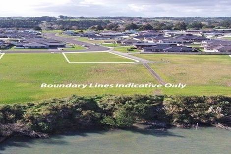 Photo of property in 42 Harbour Crest Drive, Waiuku, 2123