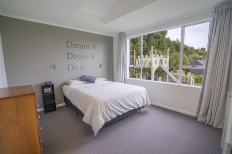 Photo of property in 48b Egerton Road, Winton, 9781