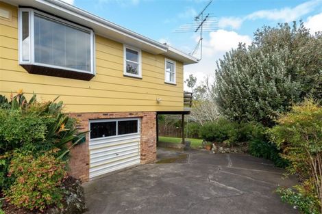Photo of property in 15 Judkins Crescent, Cockle Bay, Auckland, 2014