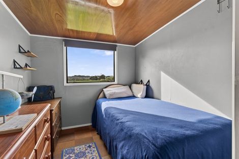 Photo of property in 272 Huarau Road, Whakapirau, Maungaturoto, 0583