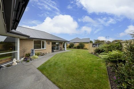 Photo of property in 15 Sutherland Drive, Kaiapoi, 7630