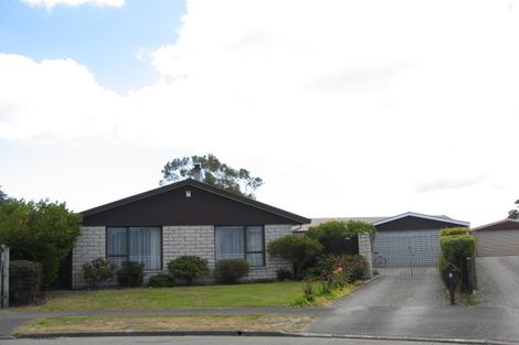 Photo of property in 8 Portnall Place, Parklands, Christchurch, 8083