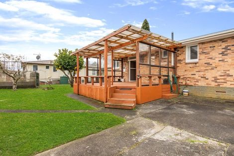 Photo of property in 4 Viola Place, Papakura, 2110