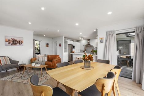 Photo of property in 16 Sunnybrooke Close, Welcome Bay, Tauranga, 3112