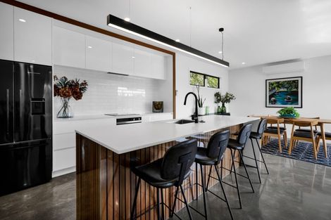 Photo of property in 8 Orite Drive, Welbourn, New Plymouth, 4310