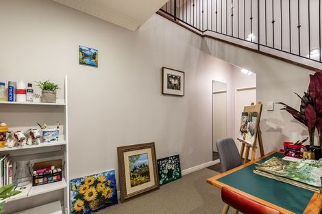 Photo of property in 10 Oak View Terrace, Schnapper Rock, Auckland, 0632