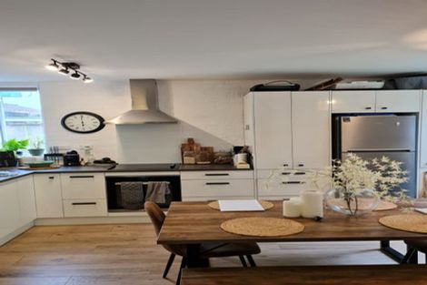 Photo of property in 141 Churton Drive, Churton Park, Wellington, 6037