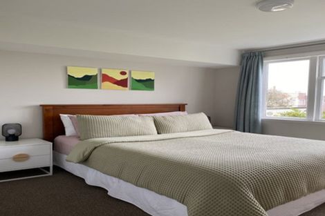 Photo of property in 162 The Ridgeway, Mornington, Wellington, 6021