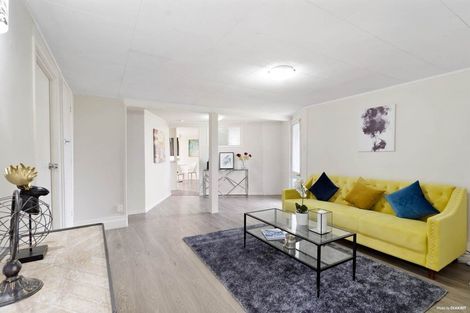 Photo of property in 125a Vodanovich Road, Te Atatu South, Auckland, 0610