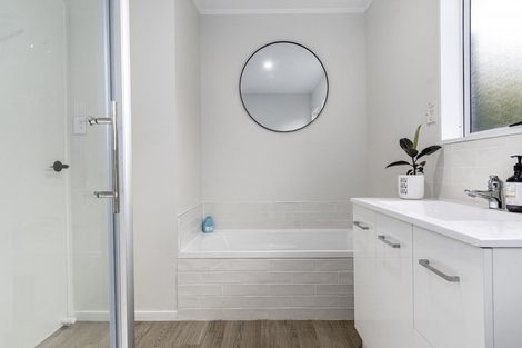 Photo of property in 15b Queen Road, Bellevue, Tauranga, 3110