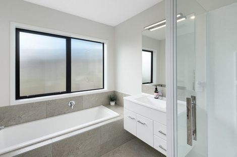 Photo of property in 89 Ballintoy Park Drive, Welcome Bay, Tauranga, 3175