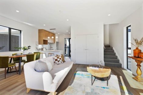 Photo of property in 5c Ainsdale Place, Manurewa, Auckland, 2102