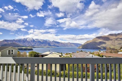 Photo of property in 36b Avalon Crescent, Fernhill, Queenstown, 9300