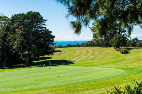 Photo of property in 298 East Coast Road, Forrest Hill, Auckland, 0620