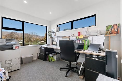 Photo of property in 59 Stratford Drive, Mount Pisa, Cromwell, 9383