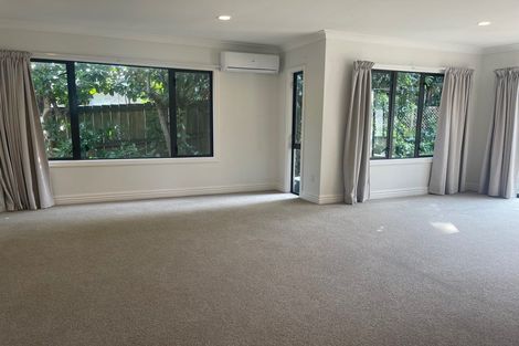Photo of property in 29 Manu Place, Pinehill, Auckland, 0632