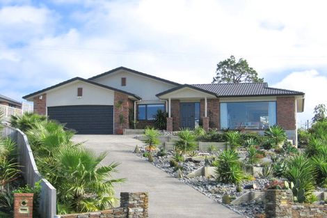 Photo of property in 45 Roberta Crescent, Orewa, 0931
