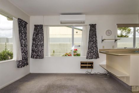 Photo of property in 33 Hereford Street, West End, Palmerston North, 4410