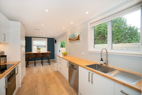 Photo of property in 7 Sovereign Court, West End, Palmerston North, 4410