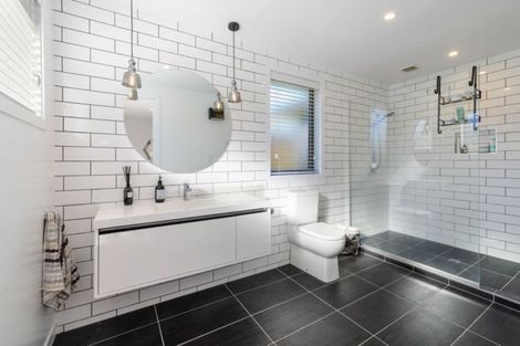 Photo of property in 56 Hamon Place, Pukehangi, Rotorua, 3015