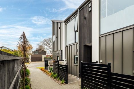 Photo of property in 2/24 Devonport Lane, St Albans, Christchurch, 8014