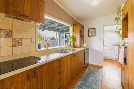 Photo of property in 50 Bibby Street, Waipawa, 4210