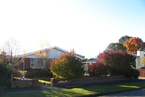 Photo of property in 12 Hurunui Street, Cracroft, Christchurch, 8025
