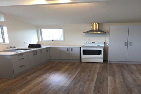 Photo of property in 351 Main Road, Huapai, Kumeu, 0810