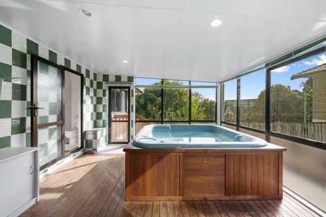 Photo of property in 71 Aberfeldy Avenue, Highland Park, Auckland, 2010