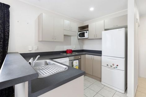 Photo of property in 1a Cecil Road, Tawa, Wellington, 5028