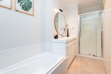 Photo of property in 2/230 Bucklands Beach Road, Bucklands Beach, Auckland, 2012