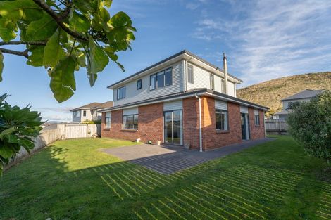 Photo of property in 49 Erlestoke Crescent, Churton Park, Wellington, 6037