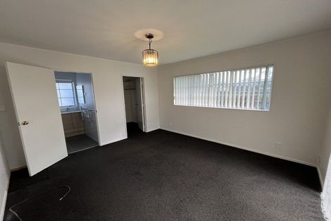 Photo of property in 2 Framalda Place, Conifer Grove, Takanini, 2112