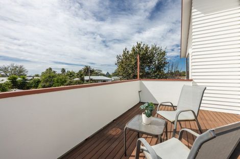 Photo of property in 3 Memorial Park Avenue, Haumoana, 4102