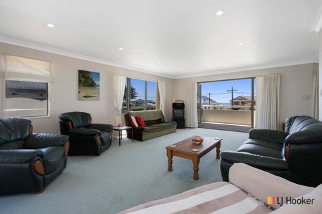 Photo of property in 10 Shaw Road, Waihi Beach, 3611