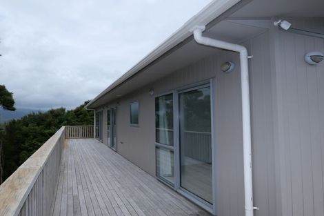 Photo of property in 17 Charlotte Way, Raumati South, Paraparaumu, 5032