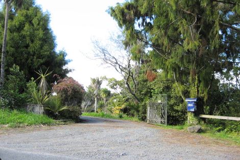 Photo of property in 230 Forest Hill Road, Waiatarua, Auckland, 0612