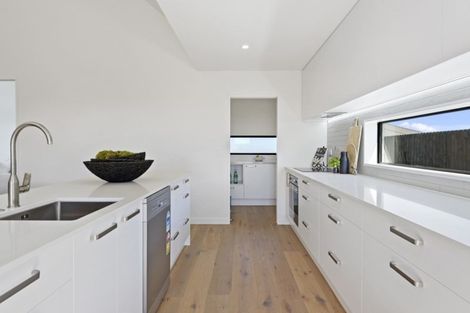 Photo of property in 17 Little Gem Road, Hornby, Christchurch, 8025