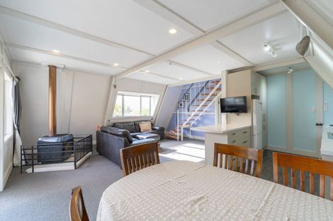 Photo of property in 239 Milford Road, Te Anau, 9600