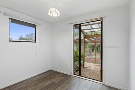 Photo of property in 6 Malabar Crescent, Broomfield, Christchurch, 8042