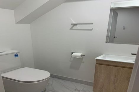 Photo of property in 67a Divich Avenue, Te Atatu South, Auckland, 0610