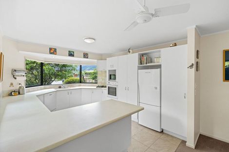 Photo of property in 36 Cranbrook Grove, Waikanae, 5036